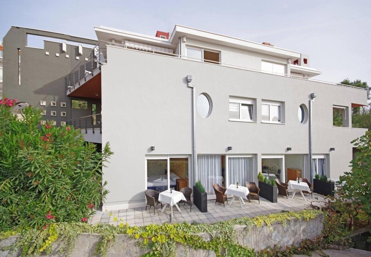 Apartments Javi - Free Private Parking 特罗吉尔 外观 照片