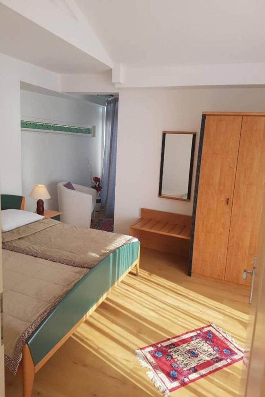 Apartments Javi - Free Private Parking 特罗吉尔 外观 照片
