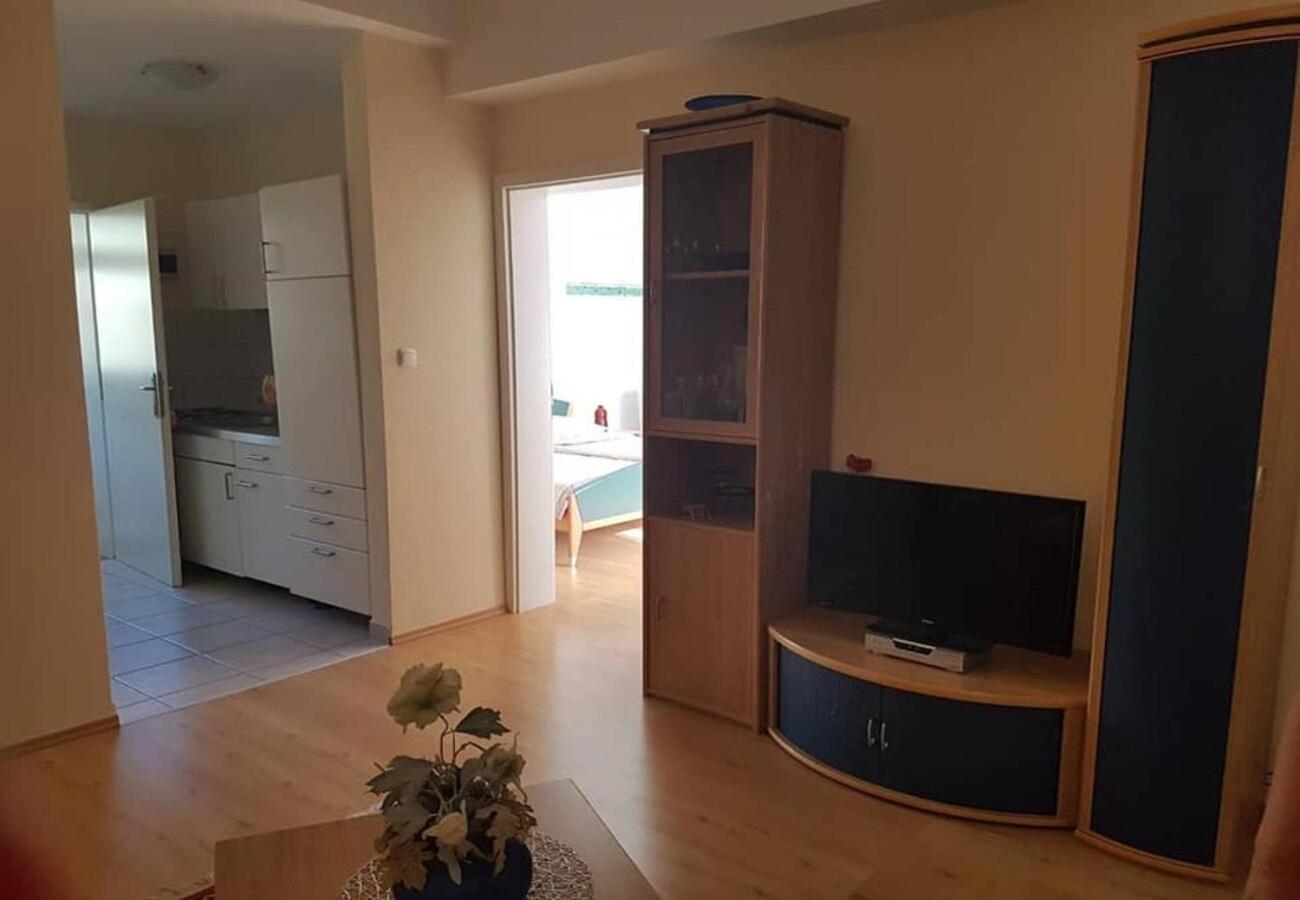 Apartments Javi - Free Private Parking 特罗吉尔 外观 照片